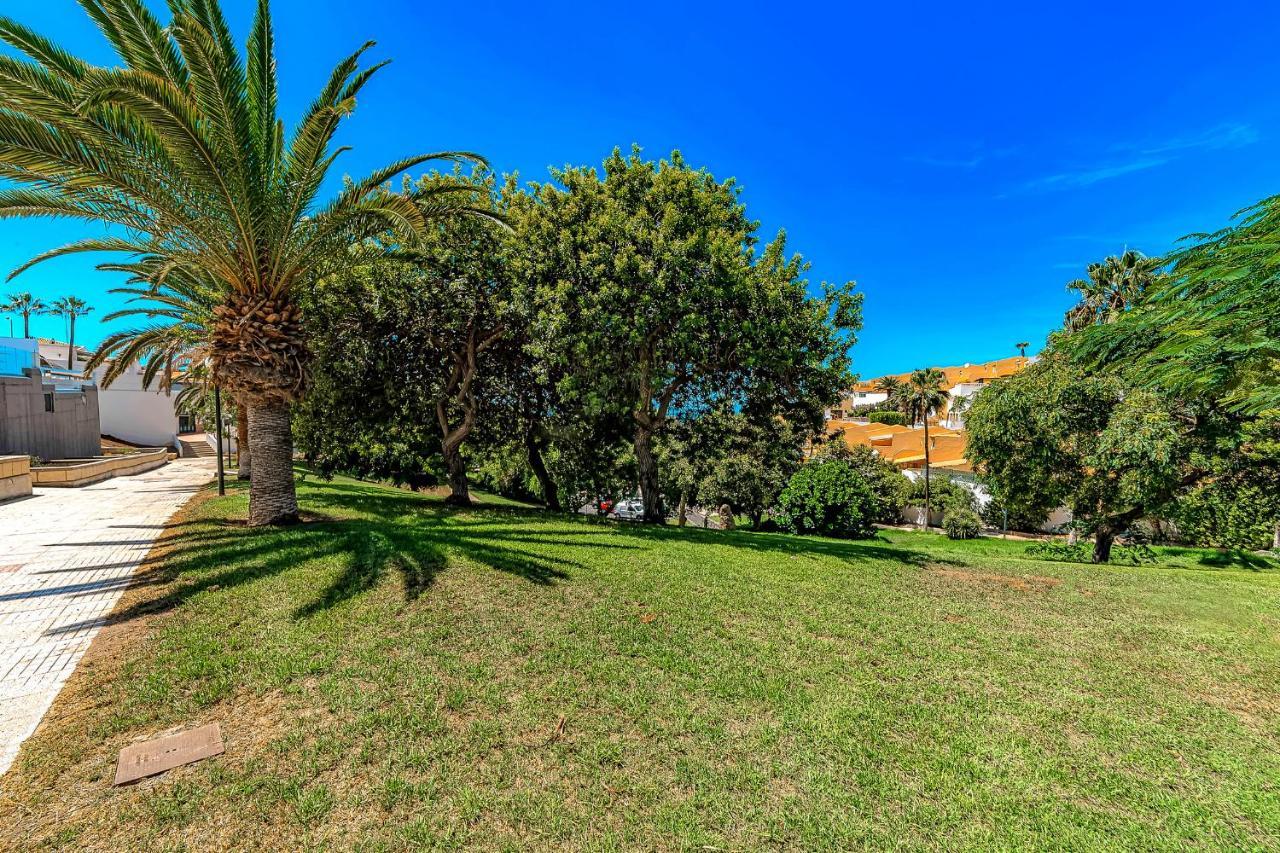 Apartment Recently Renovated Seaviews Paradise Court *